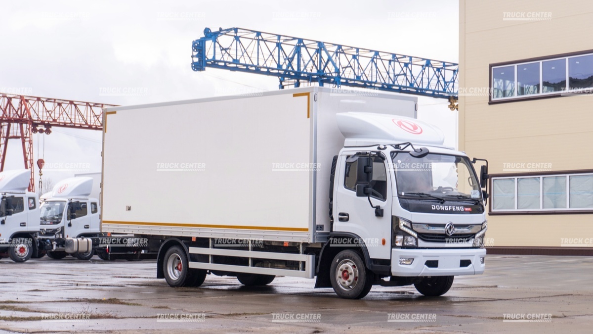 Промтоварный фургон DongFeng С80S