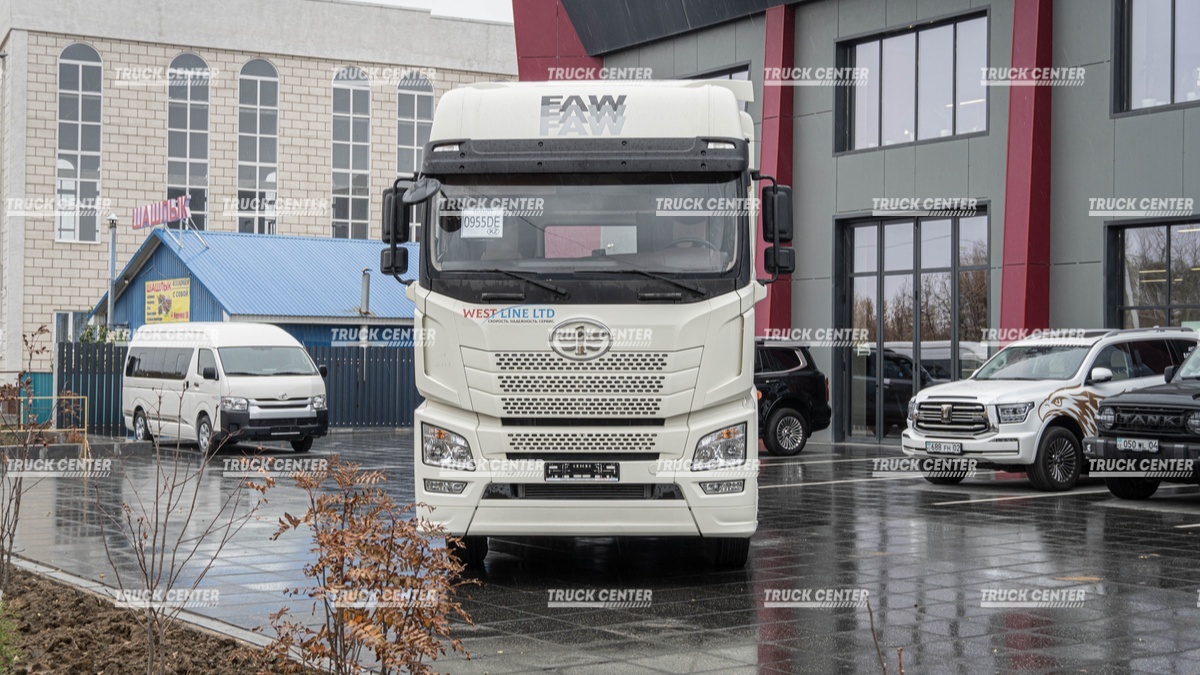 Седельный тягач FAW JH6 (6×4)