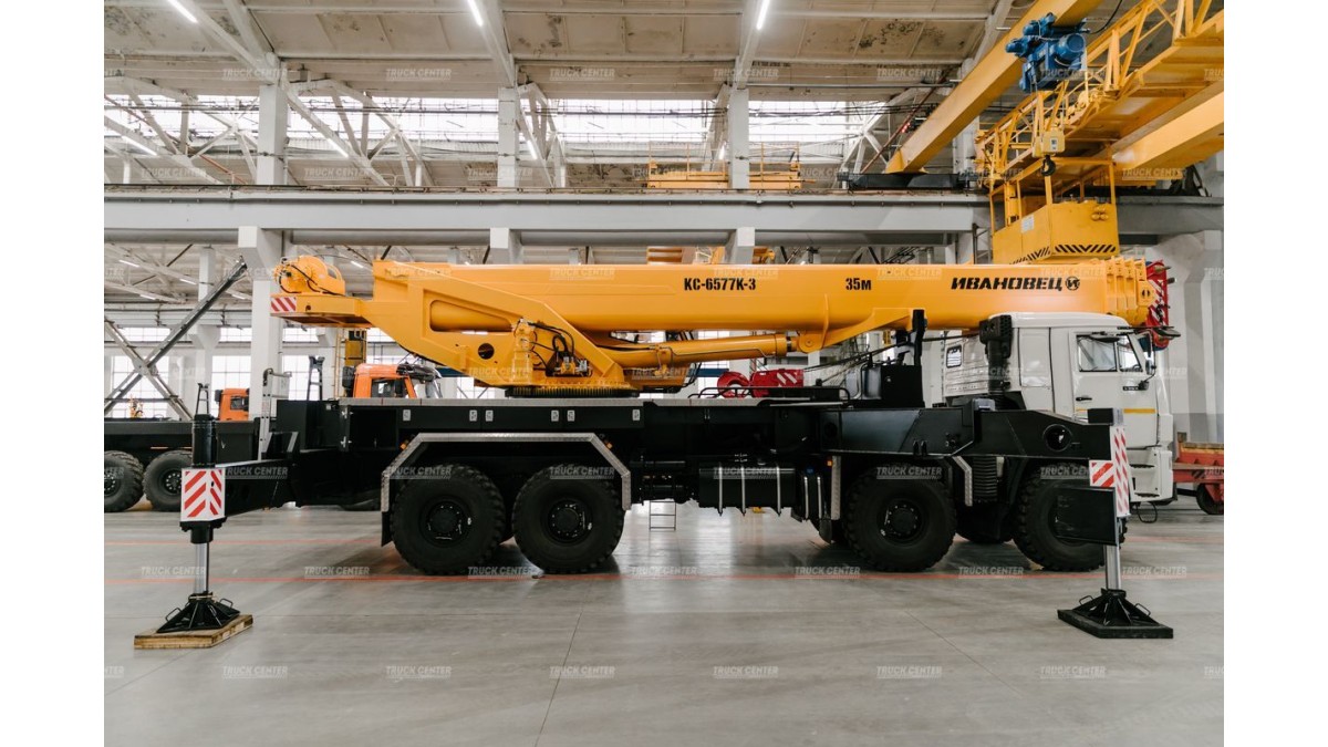 Автокран Ивановец КС-6577К-3 грузоподъемностью 50 тонн