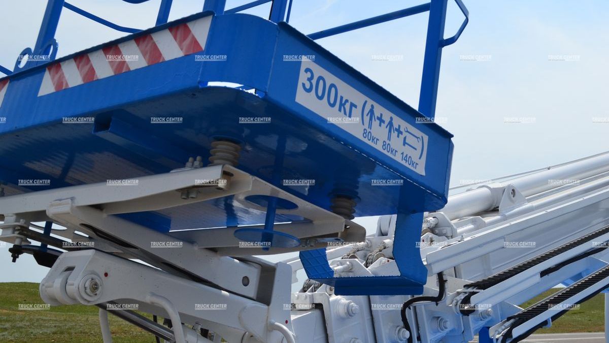 Автогидроподъемник АГП (автовышка) ВИПО-22-01 ГАЗ-С42R33 стрела за кабиной
