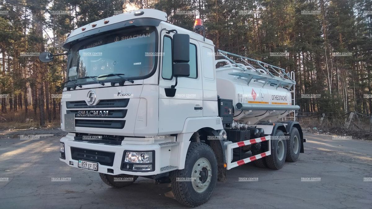 Автотопливозаправщик АТЗ-8