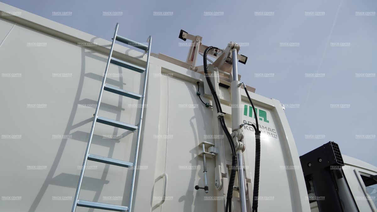 Мусоровоз с боковой загрузкой КО-440-5 объем кузова 22 м³