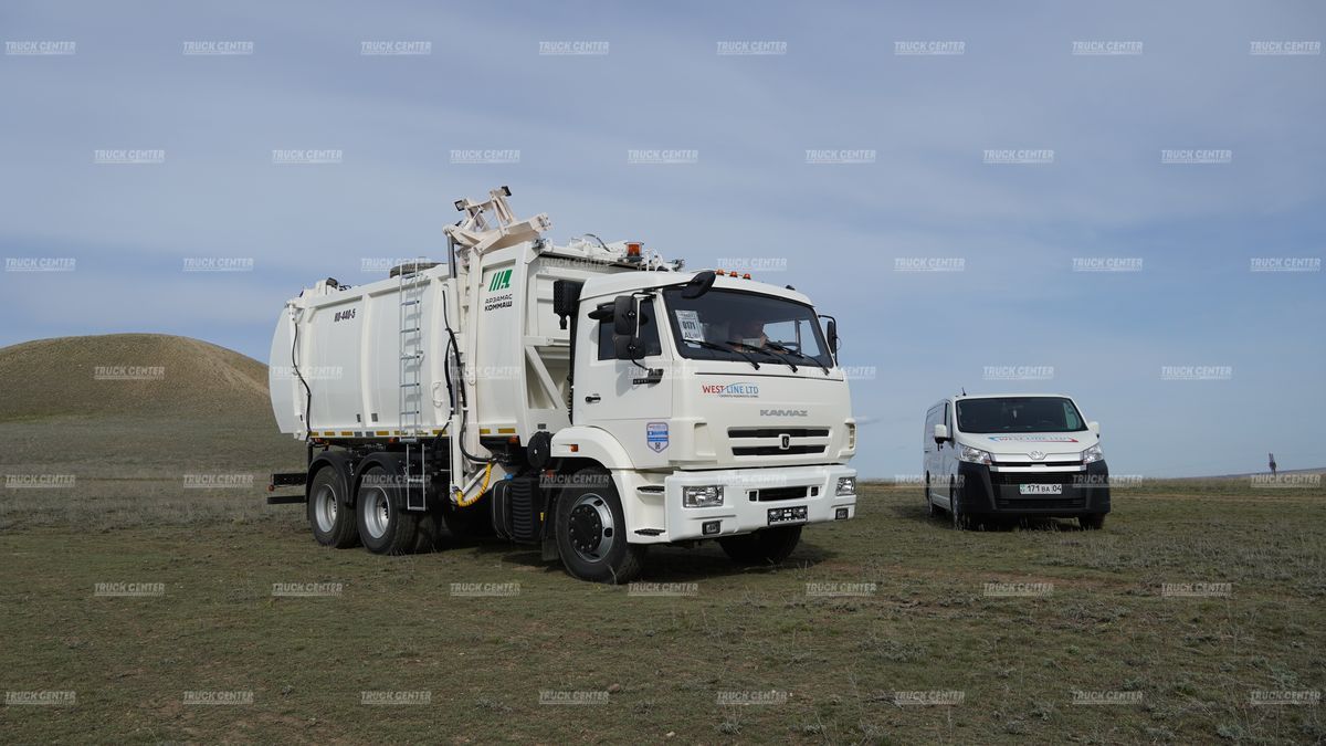 Мусоровоз с боковой загрузкой КО-440-5 объем кузова 22 м³
