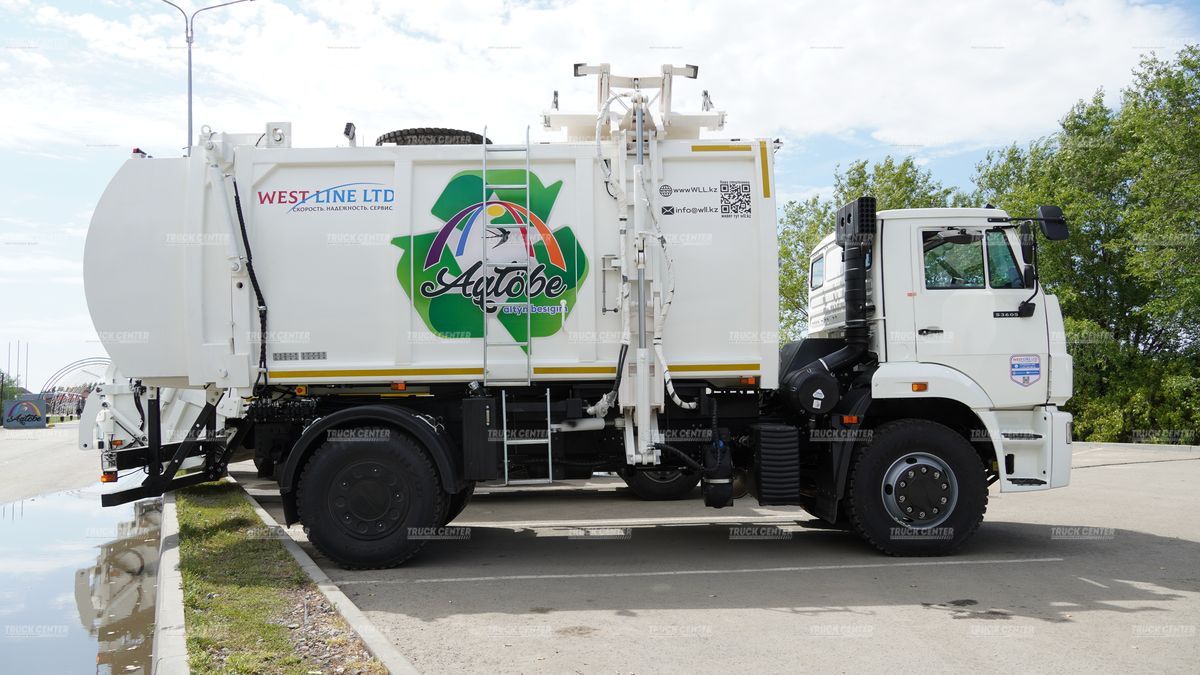 Мусоровоз с боковой загрузкой КО-440-8К объем кузова 18 м³