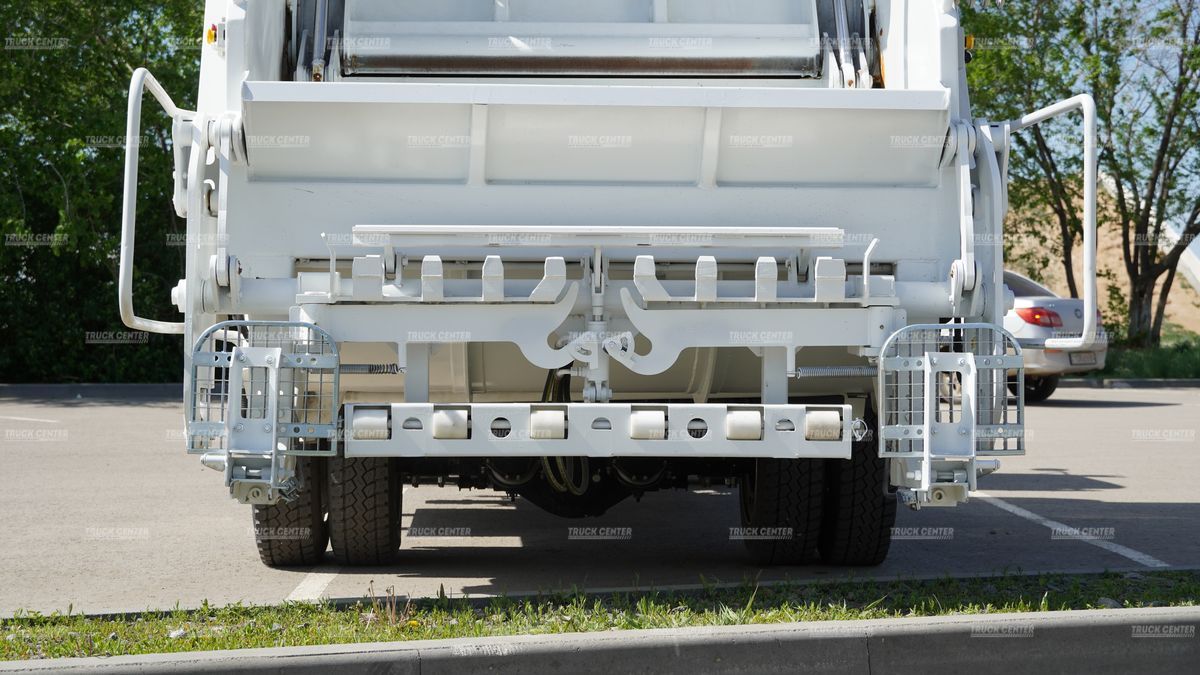 Мусоровоз с задней загрузкой KADEME на базе JAC N80 объем кузова 8 м³