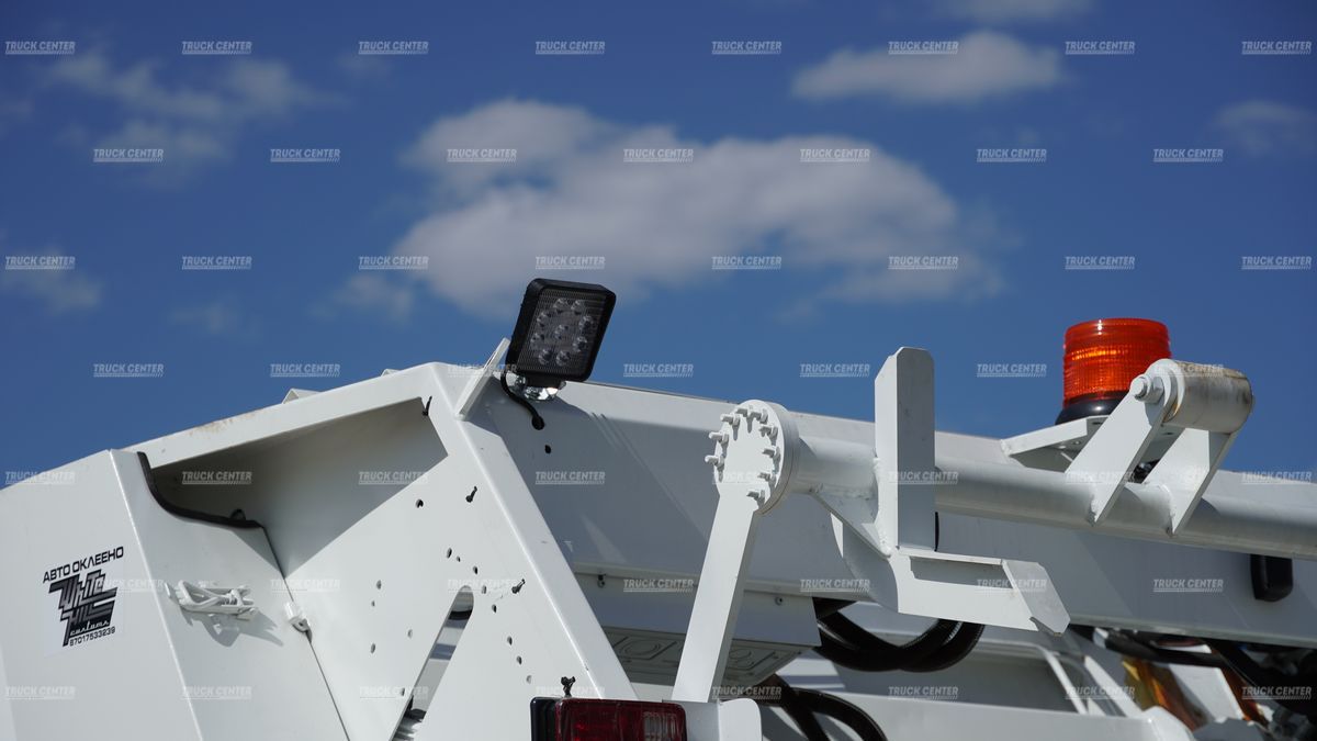 Мусоровоз с задней загрузкой KADEME на базе JAC N80 объем кузова 8 м³