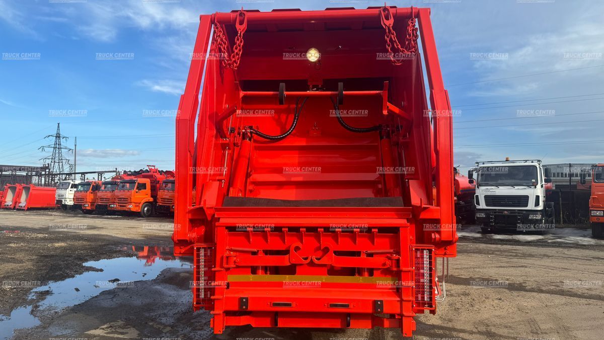 Мусоровоз с задней загрузкой КО-427-72 объем кузова 18,5м³