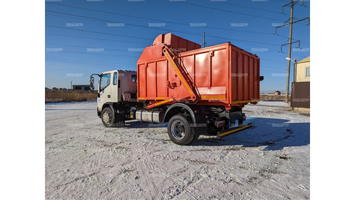 Мусоровоз с задней загрузкой КО-440N объем кузова 7,5 м³