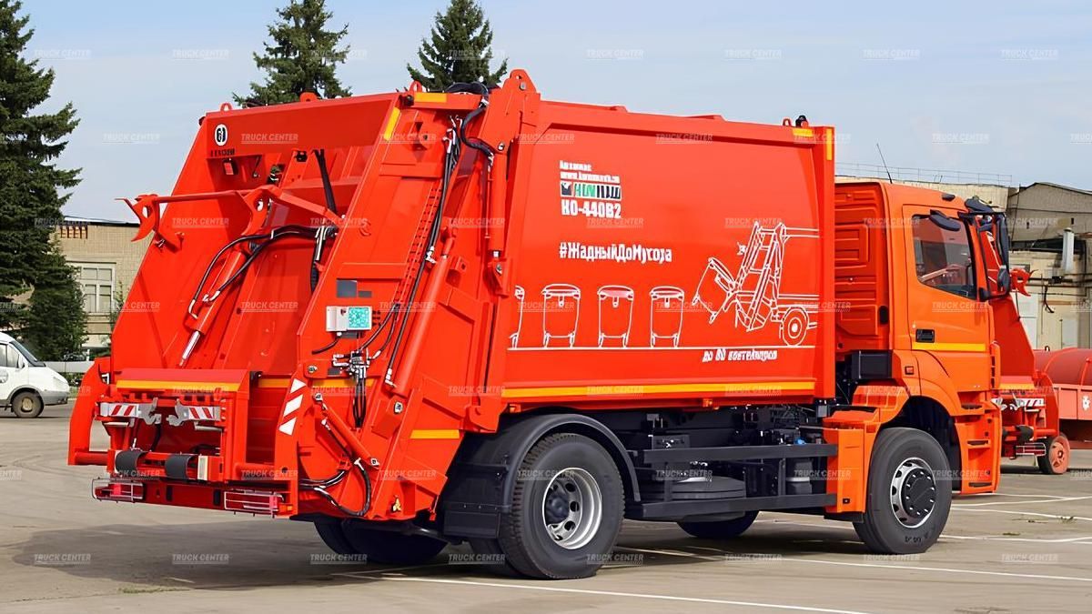 Мусоровоз с задней загрузкой КО-440В2 объем кузова 17 м³