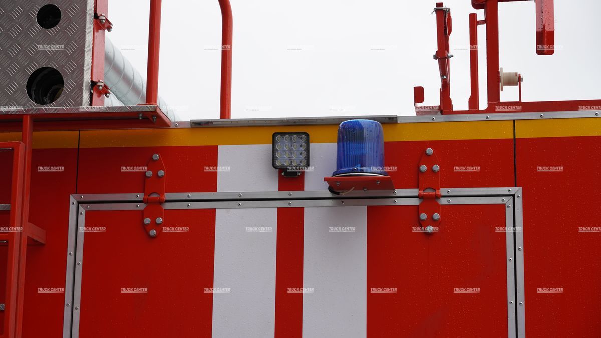 Пожарная автоцистерна на шасси КАМАЗ-43502
