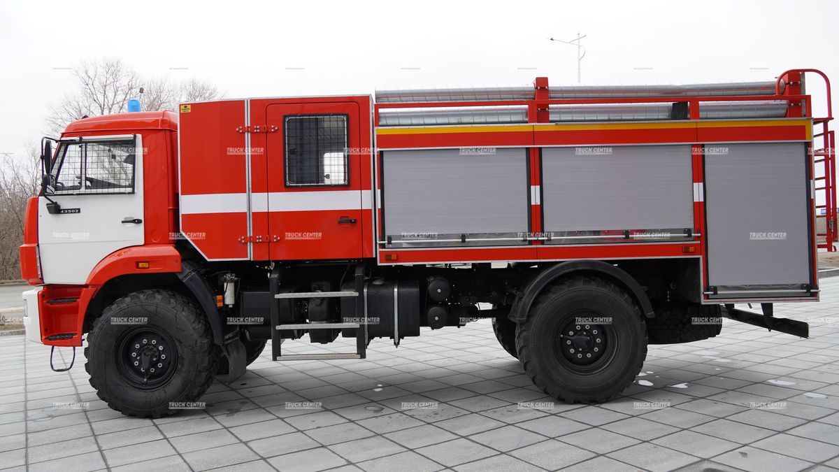 Пожарная автоцистерна на шасси КАМАЗ-43502
