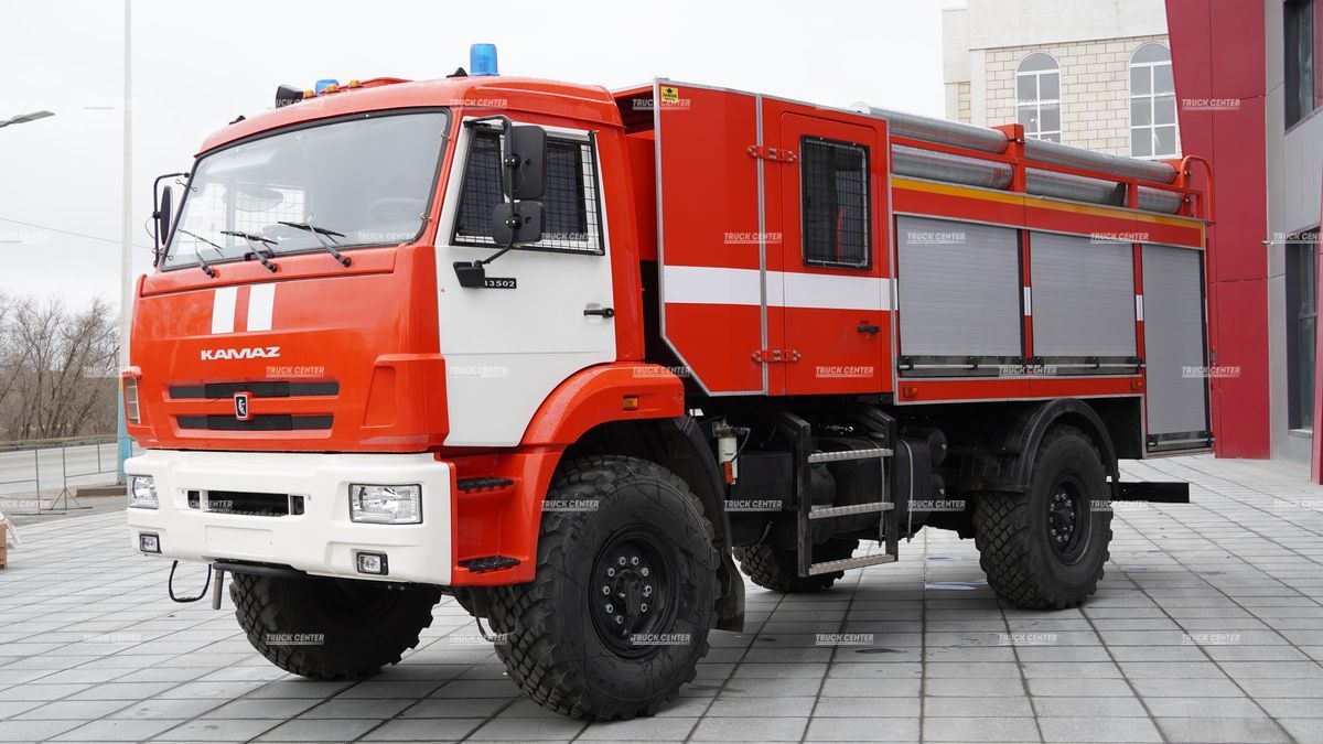 Пожарная автоцистерна на шасси КАМАЗ-43502
