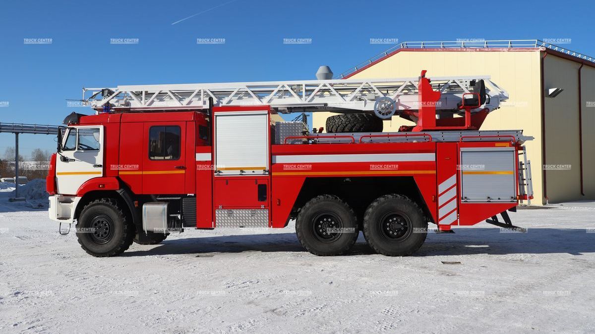 Пожарная автоцистерна с лестницей 4,0-40 (17-32) на шасси КАМАЗ-43118