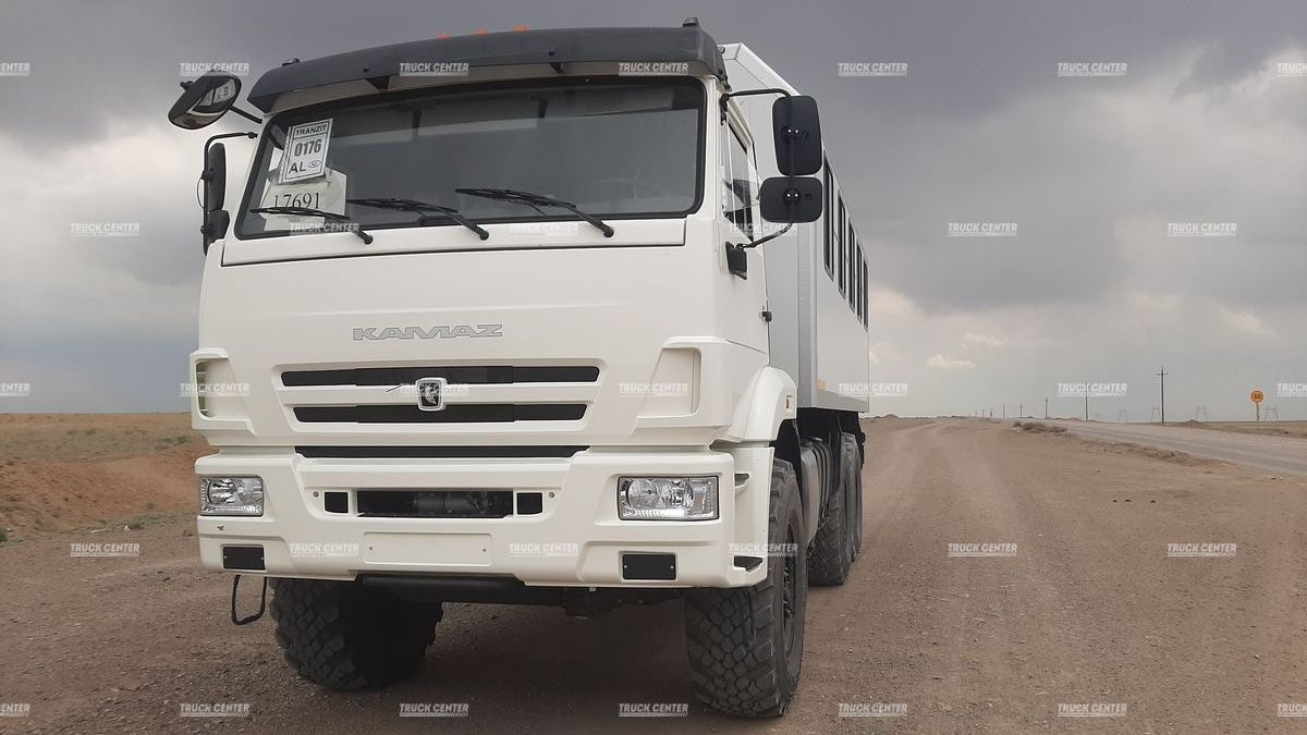 Вахтовый автобус КАМАЗ-43118 на 28 мест