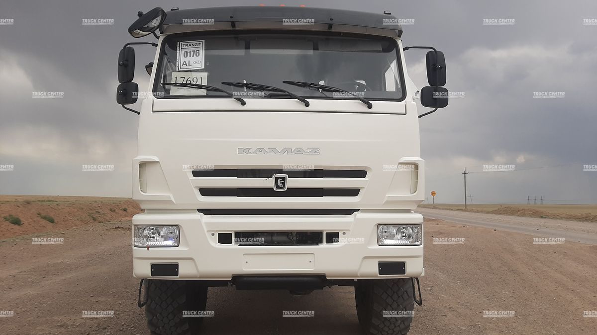 Вахтовый автобус КАМАЗ-43118 на 28 мест