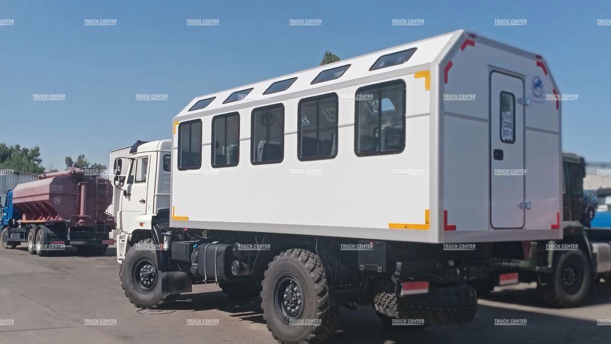 Вахтовый автобус КАМАЗ-43118 на 28 мест