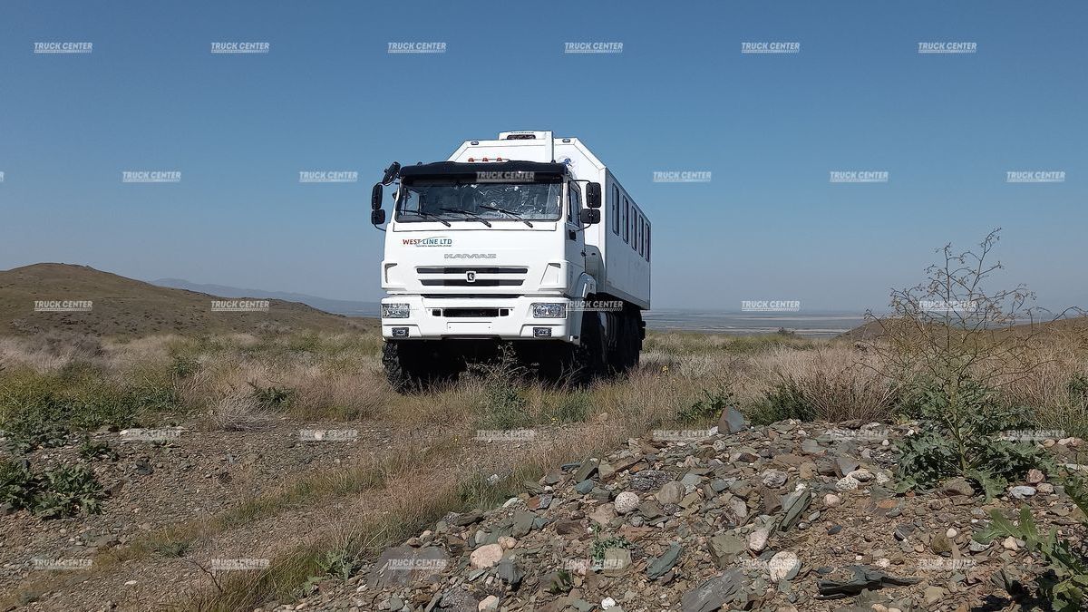 Вахтовый автобус КАМАЗ-43118 на 28 мест