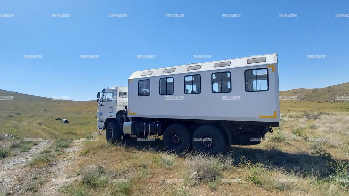 Вахтовый автобус КАМАЗ-43118 на 28 мест