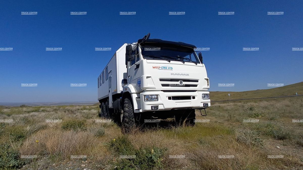 Вахтовый автобус КАМАЗ-43118 на 28 мест