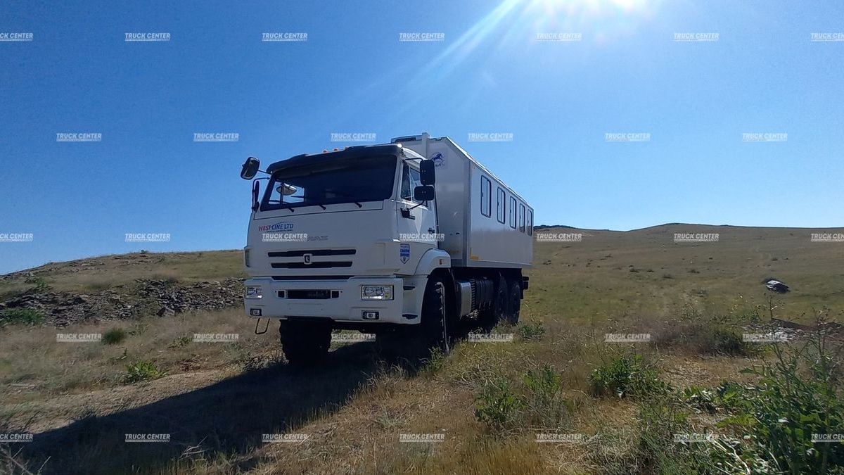 Вахтовый автобус КАМАЗ-43118 на 28 мест