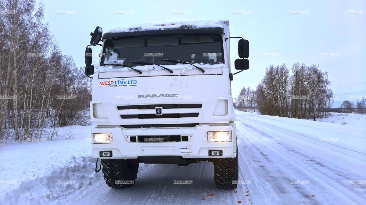 Вахтовый автобус с бортовой платформой КАМАЗ-43118 на 12-16 мест 