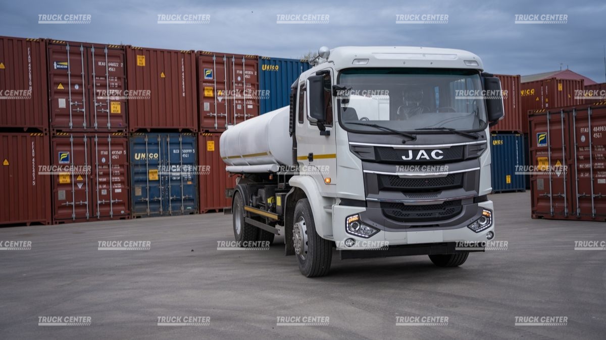 Автоцистерна пищевая АЦПТ 9 кубов на базе JAC N200 (4х2)