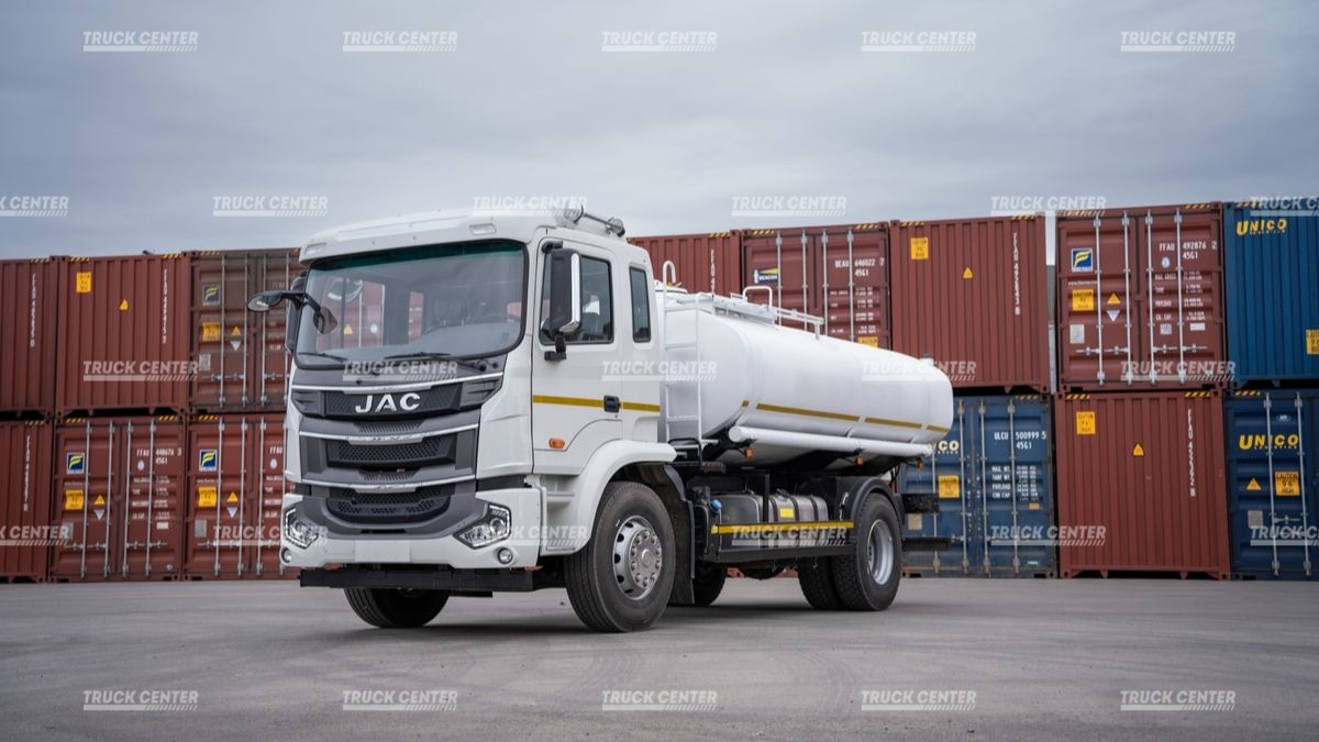 Автоцистерна пищевая АЦПТ 9 кубов на базе JAC N200 (4х2)