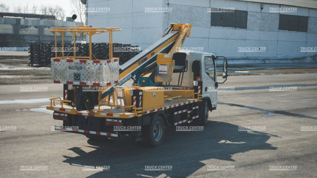 Автогидроподъемник АГП (автовышка) XCMG 18м JAC-N56