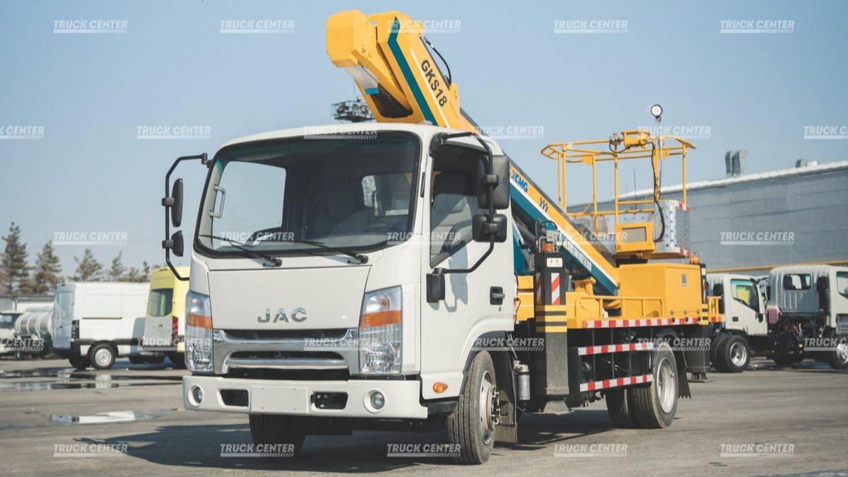 Автогидроподъемник АГП (автовышка) XCMG 18м JAC-N56