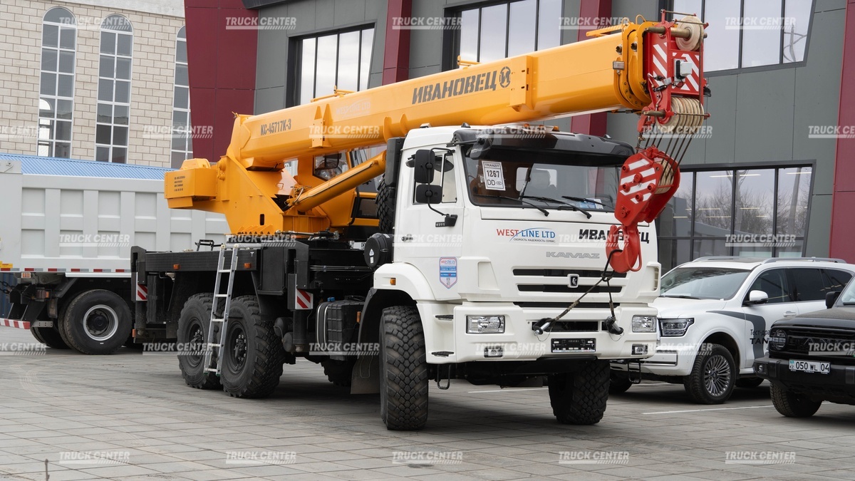 Автокран Ивановец КС-45717К-3В (стрела 21 м) грузоподъемностью 25 тонн