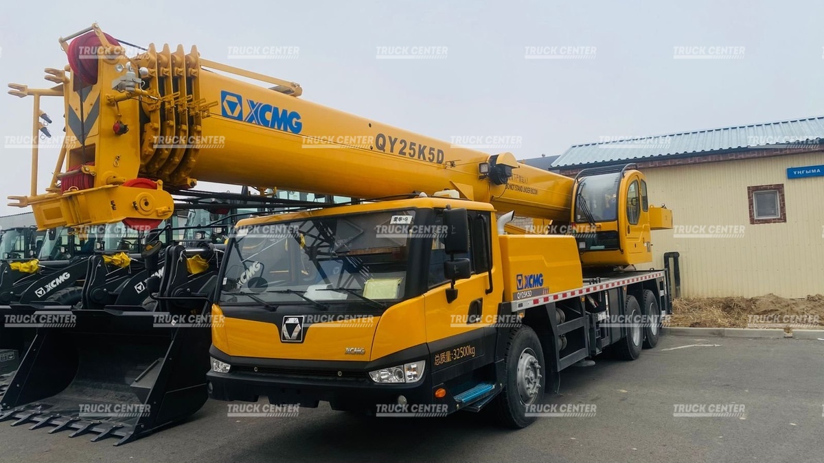 Автокран XCMG QY25K5D