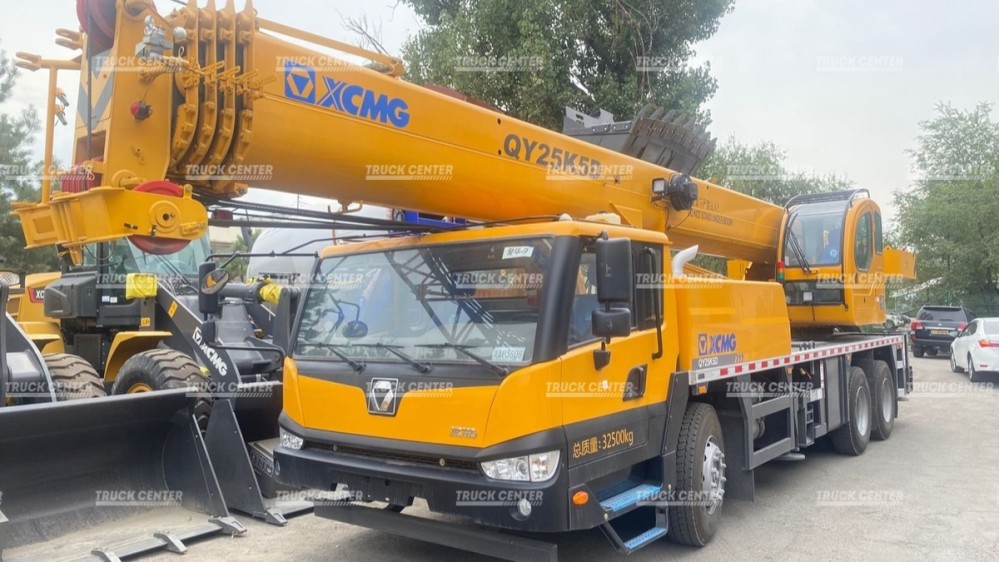 Автокран XCMG QY25K5D