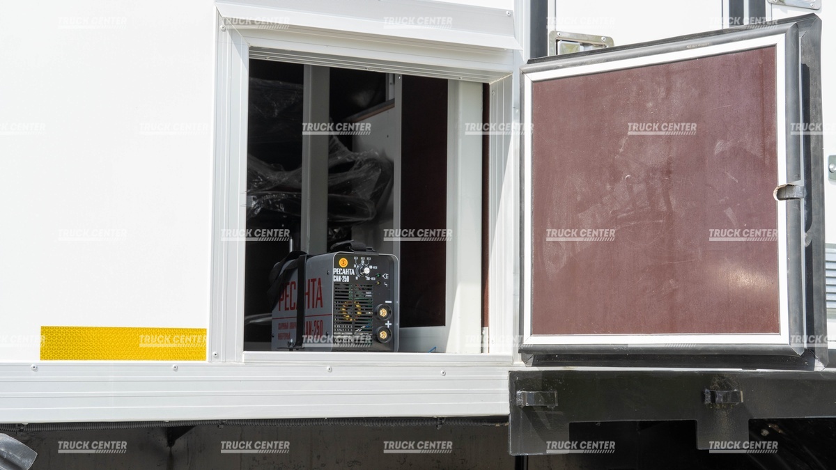 Автомобиль фургон - мастерская на шасси КАМАЗ-43118-50 
