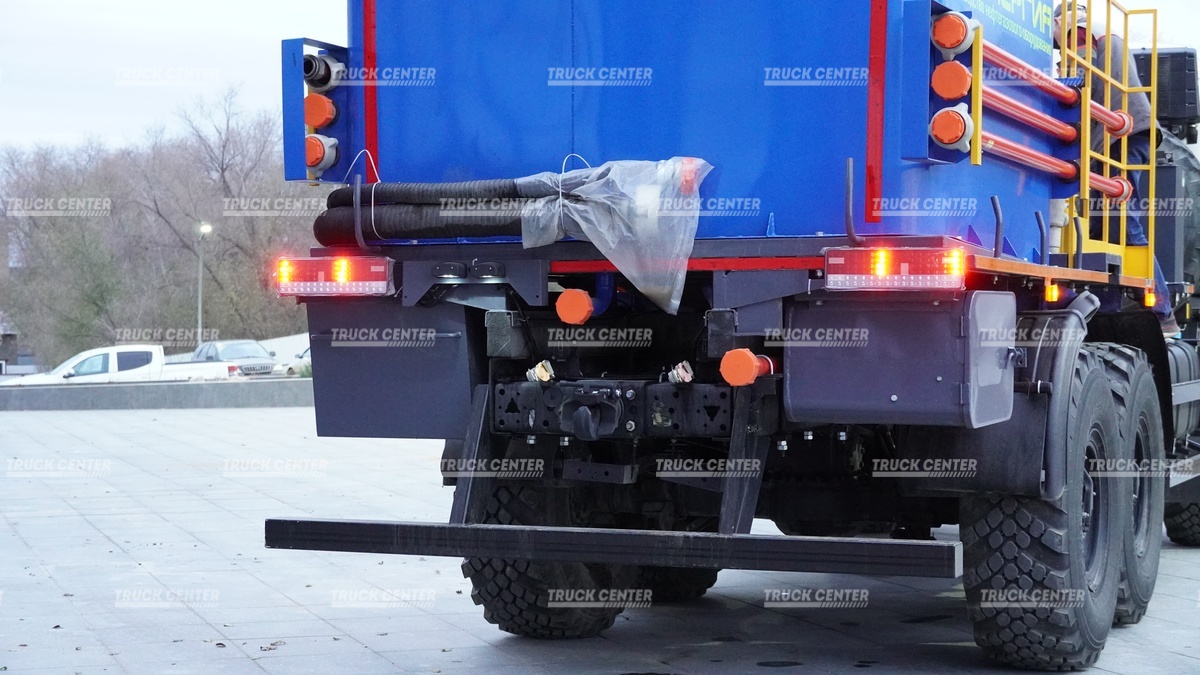 Цементировочный агрегат ЦА-320 (АНЦ-320 / СИН-35) на полноприводном вездеходном шасси КАМАЗ-43118-50 (6х6)