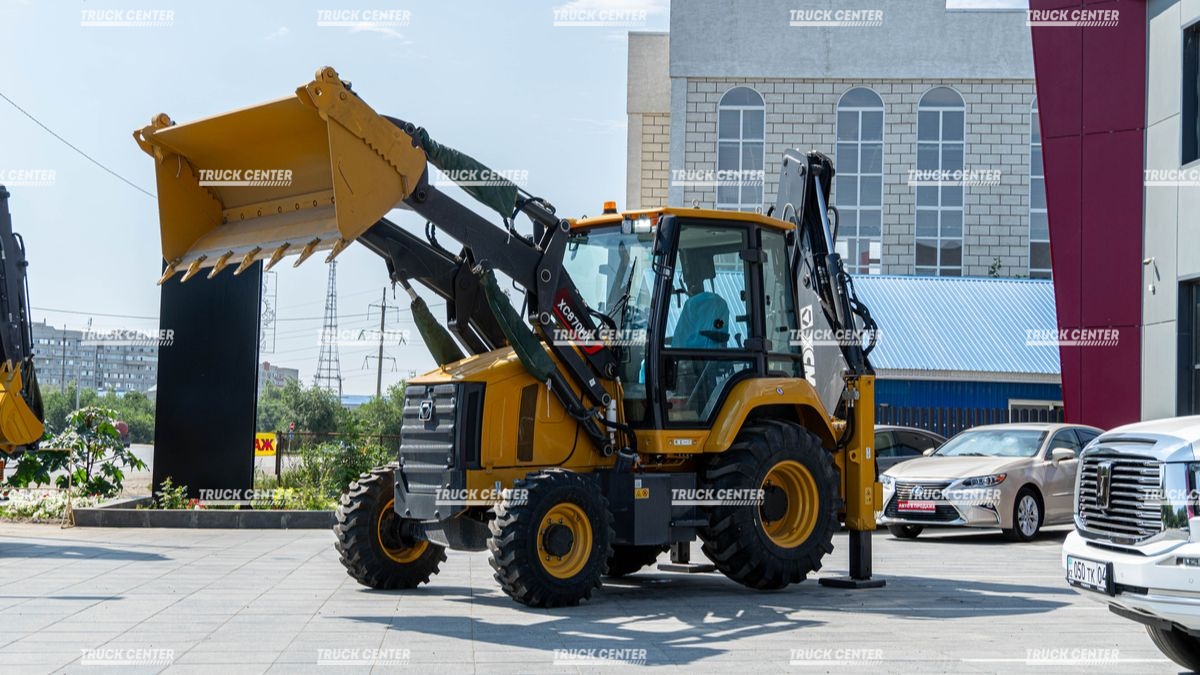 Экскаватор погрузчик XCMG XC870HK
