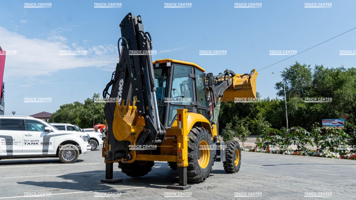 Экскаватор погрузчик XCMG XC870HK