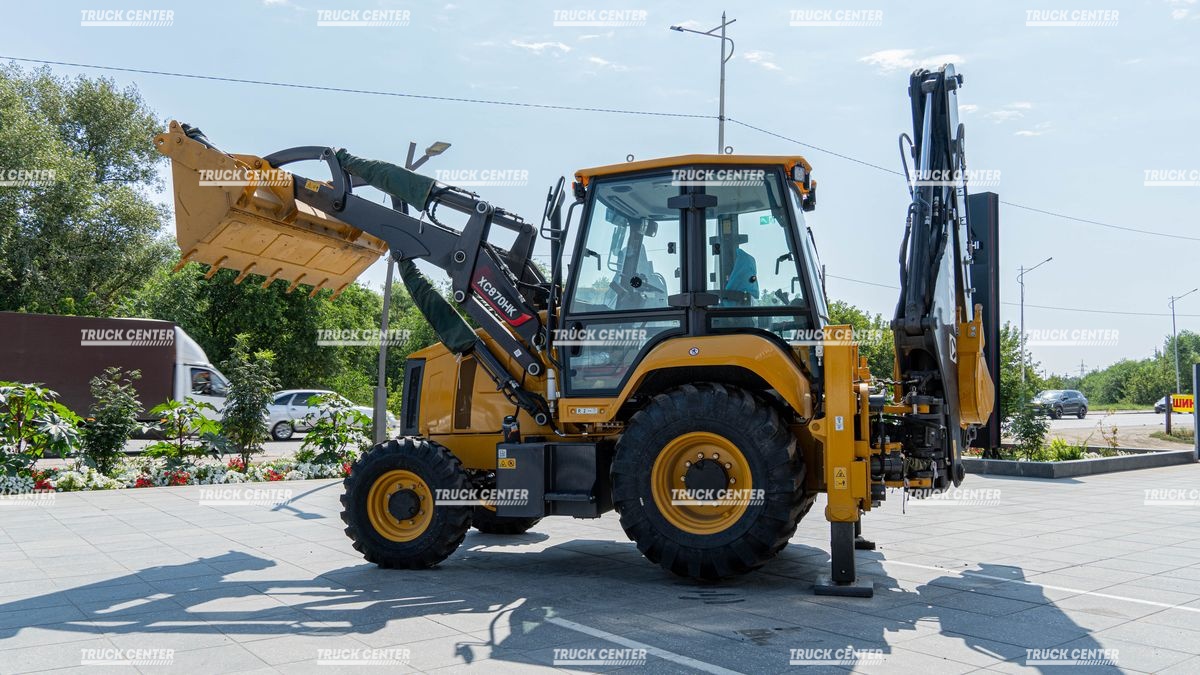 Экскаватор погрузчик XCMG XC870HK