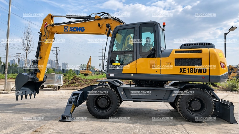 Экскаватор XCMG XE180WB
