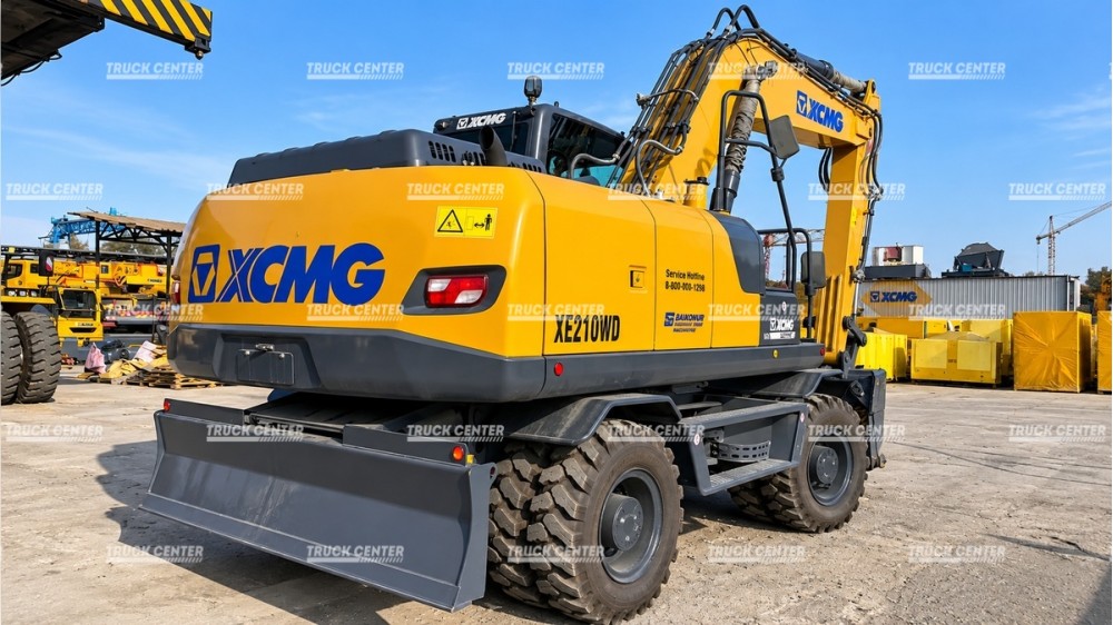Экскаватор XCMG XE210WB
