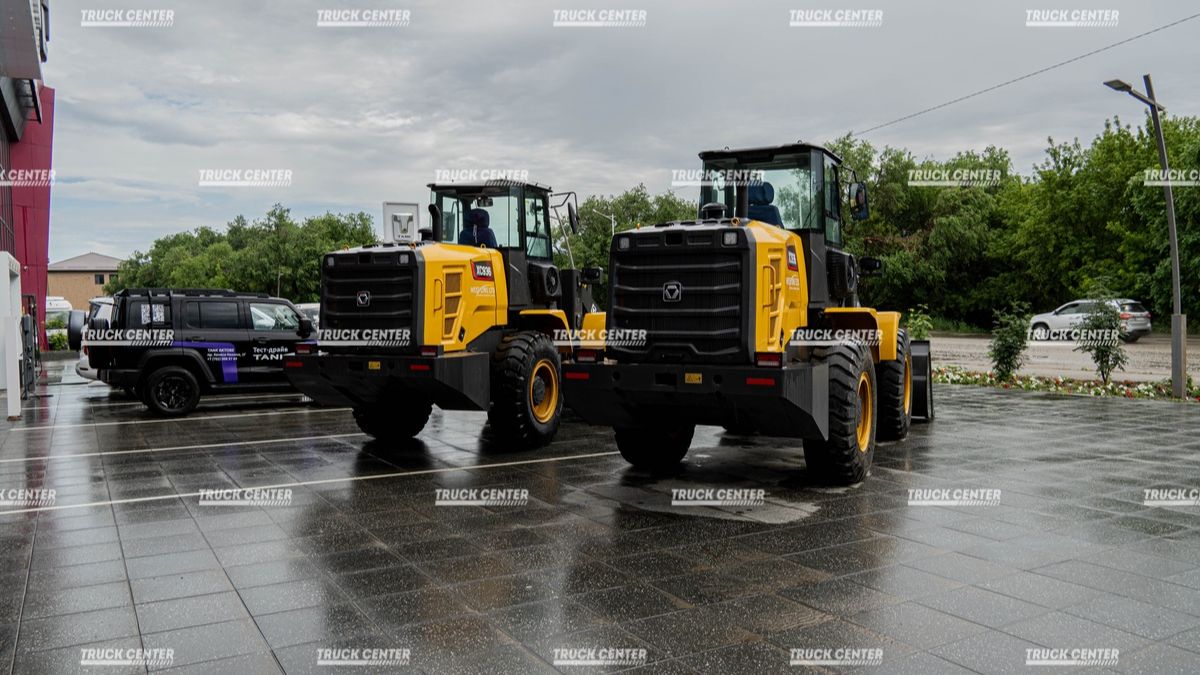 Фронтальный погрузчик XCMG XC936 - 1,8 куб
