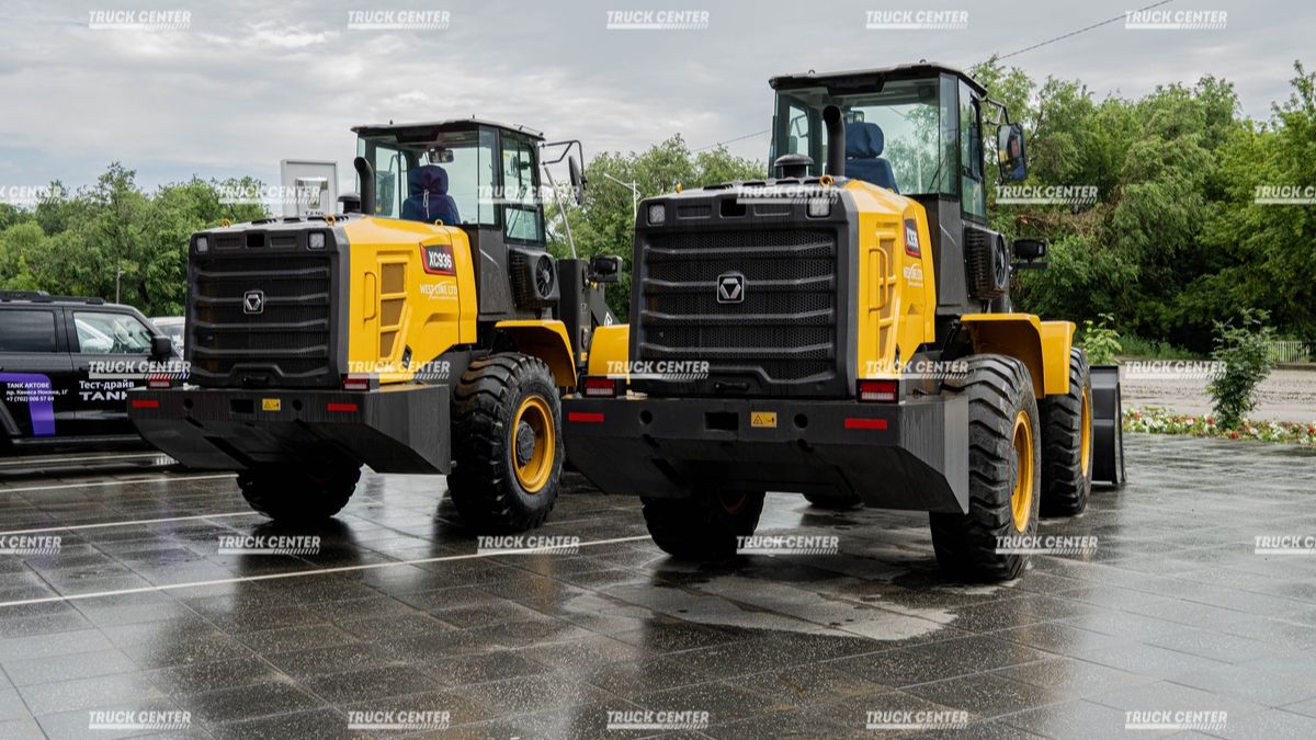 Фронтальный погрузчик XCMG XC936 - 1,8 куб