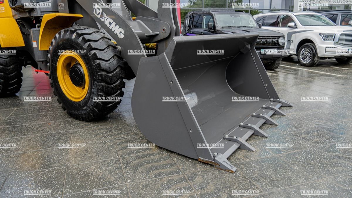 Фронтальный погрузчик XCMG XC936 - 1,8 куб