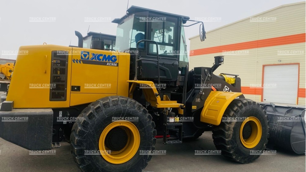 Фронтальный погрузчик XCMG XC956 - 3 куб