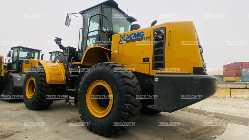 Фронтальный погрузчик XCMG XC956 - 3 куб