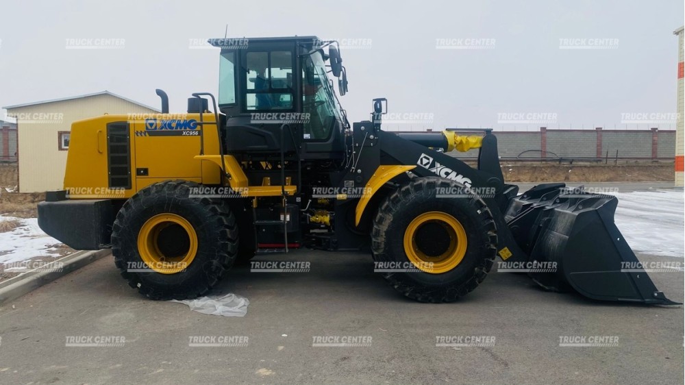Фронтальный погрузчик XCMG XC956 - 3 куб