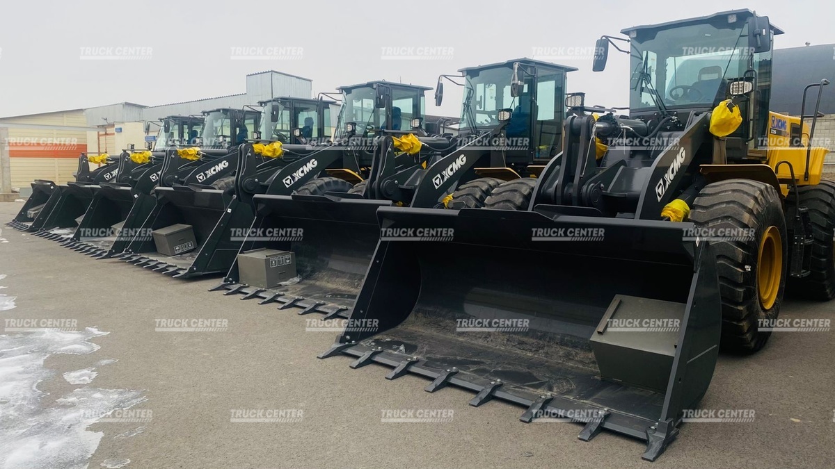 Фронтальный погрузчик XCMG XC956 - 3 куб