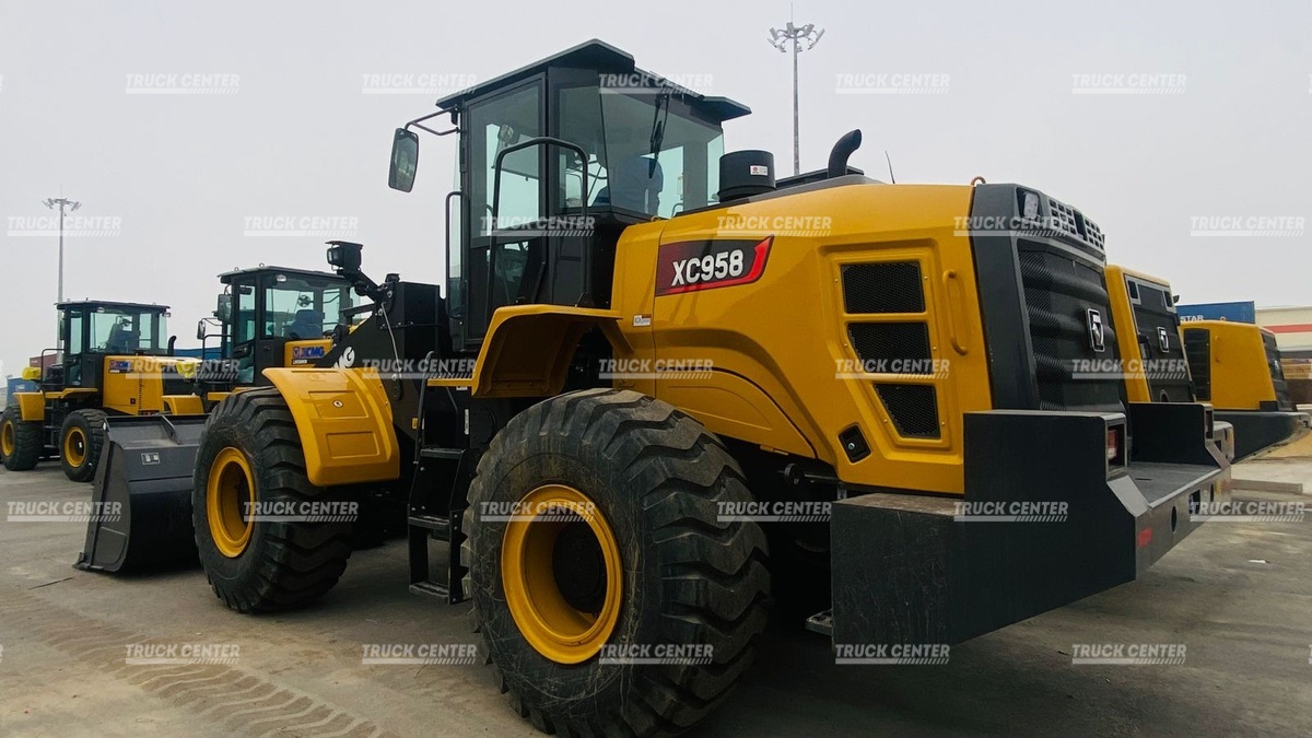Фронтальный погрузчик XCMG XC958 - 3,5 куба