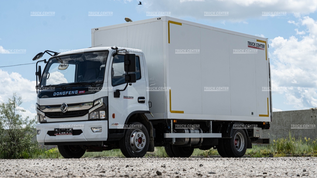 Изотермический фургон с гидробортом DongFeng C80
