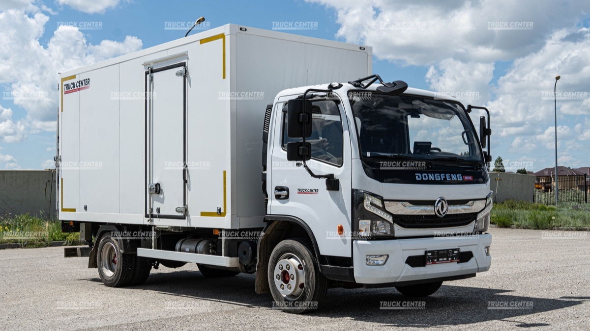 Изотермический фургон с гидробортом DongFeng C80