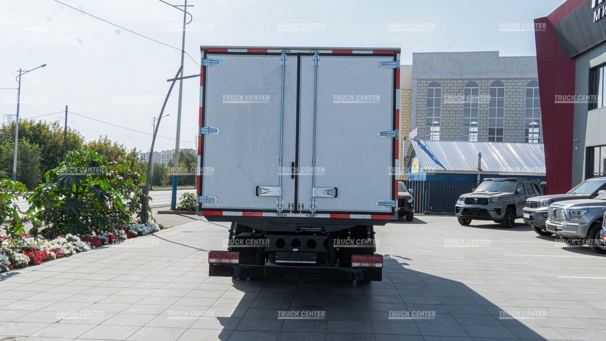 Изотермический фургон с рефрижератором ARCTIC XL на шасси JAC N120 (4х2)